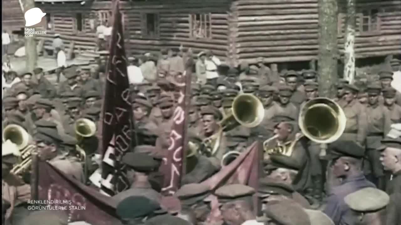 Renklendirilmiş Görüntülerle Stalin